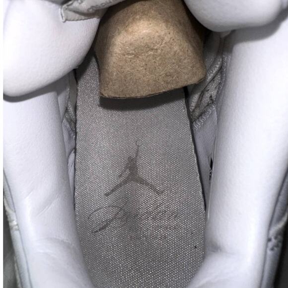 Air Jordan 11 Retro Heiress Low Top Frost Python White Size 6 Youth Women 7.5 - Picture 9 of 10